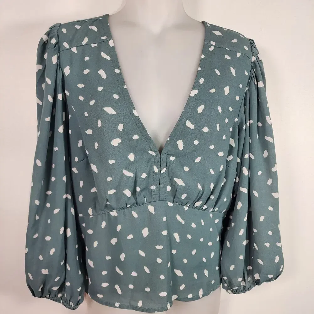 Abercrombie & Fitch Women’s Babydoll Top Green White Dots V Neck Smocking Medium